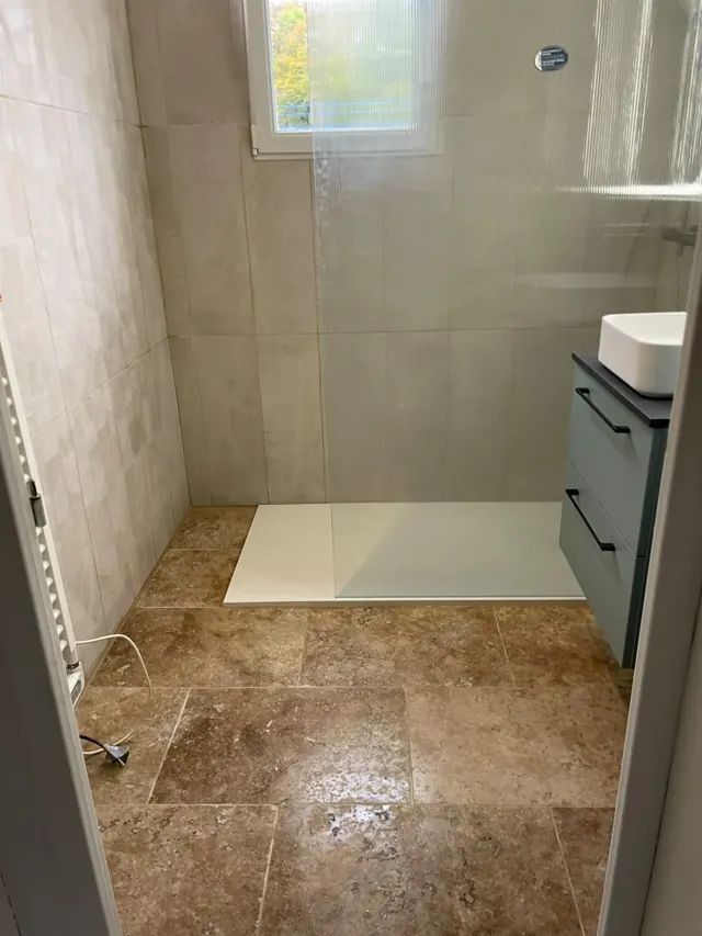 Douche & revêtement de sol — réalisation Fornillo